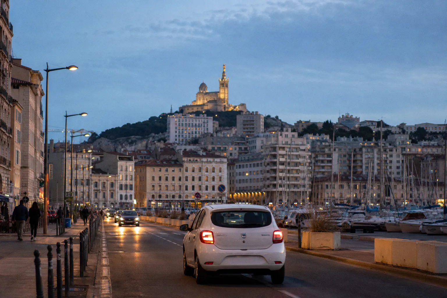 Location de voiture à Marseille : guide pratique 2026
